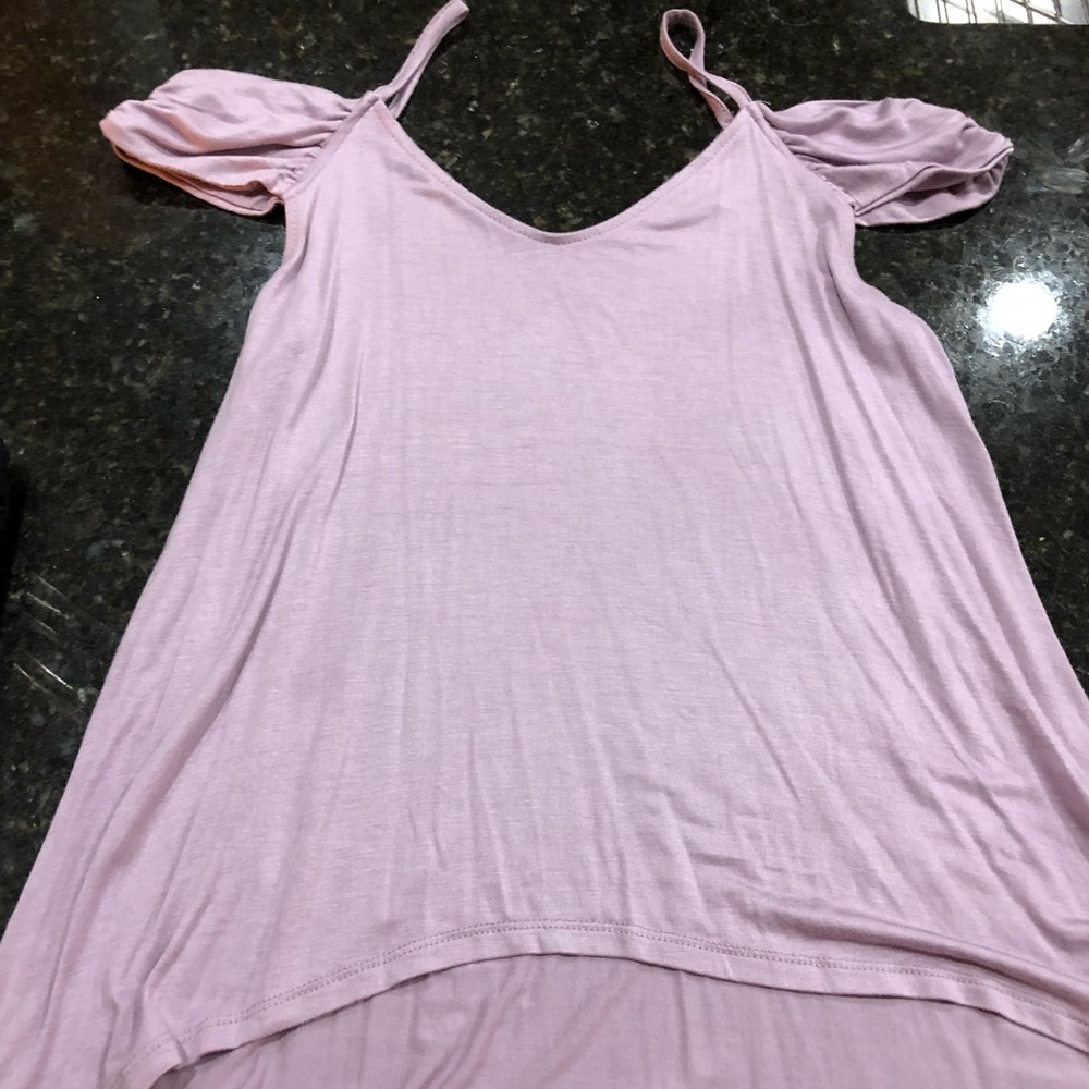 🌸Charlotte Russe off shoulder top🌸